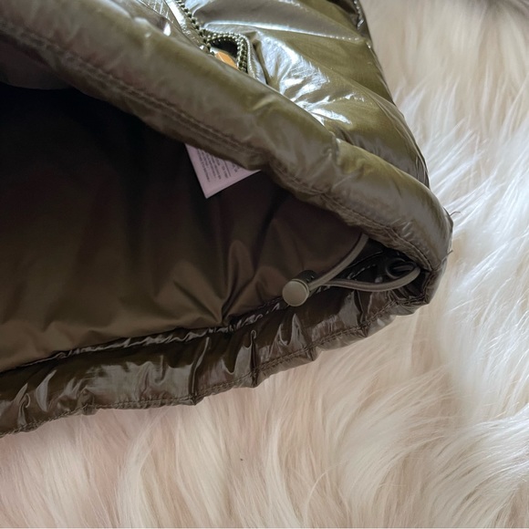 GAP WOMEN'S OLIVE GREEN UPCYCLED CROPPED MIDWEIGHT PUFFER JACKET ORG. $148 - Picture 9 of 10